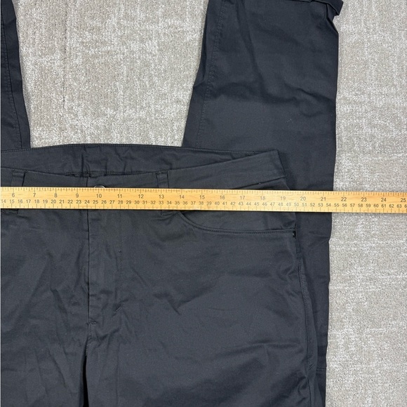 Lululemon ABC Cotton Straight Slim Black Pant Men Size 36 - Picture 2 of 7